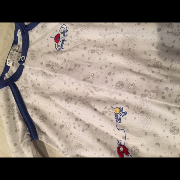 Onesies - Picture 4 of 5